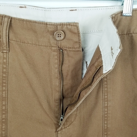 Old Navy #792961 Brown/Dark Khaki Lived-In Straight Shorts NWT size 40 - Picture 4 of 9